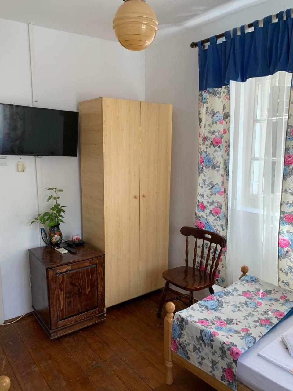 Viktor Rooms โกตอร์ ภายนอก รูปภาพ