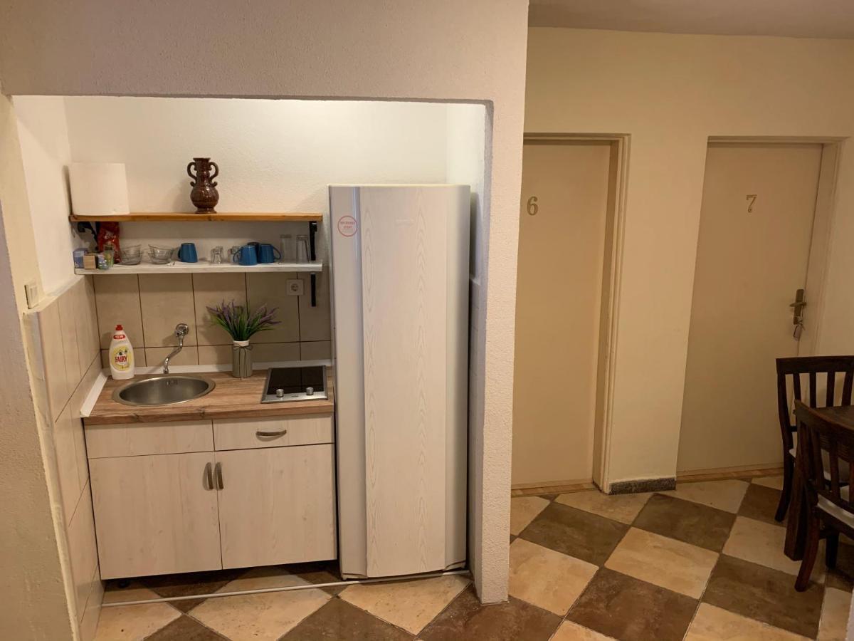 Viktor Rooms โกตอร์ ภายนอก รูปภาพ