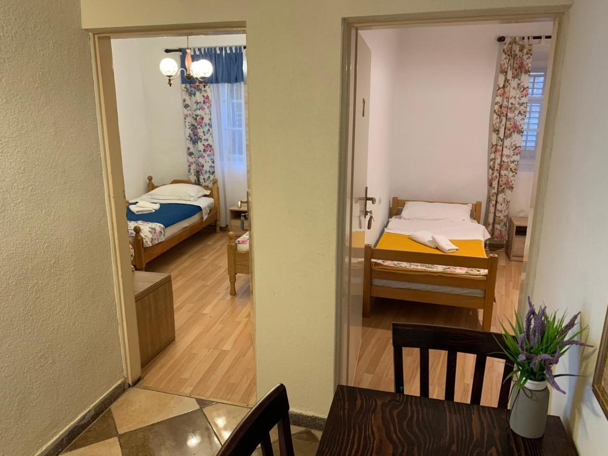 Viktor Rooms โกตอร์ ภายนอก รูปภาพ